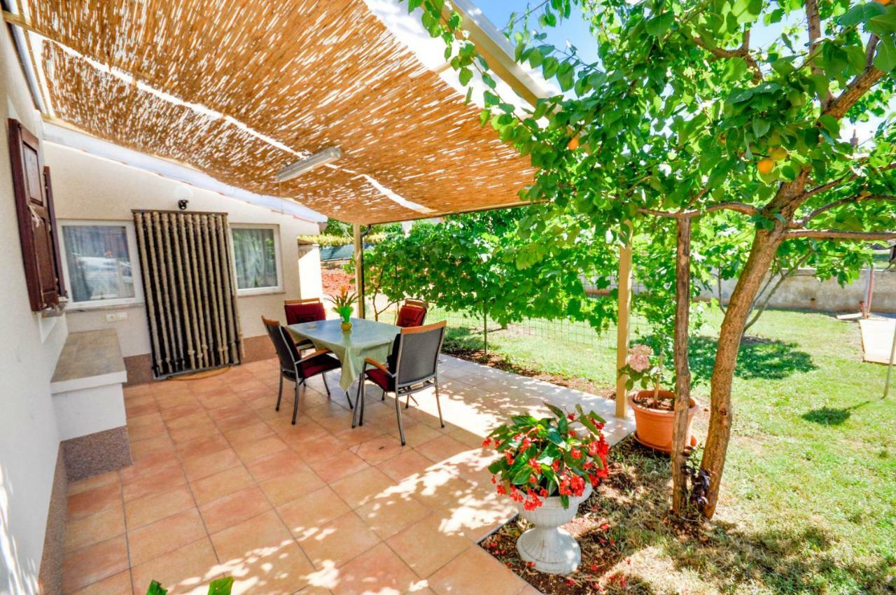 Nevija Apartment Novigrad  Ngoại thất bức ảnh