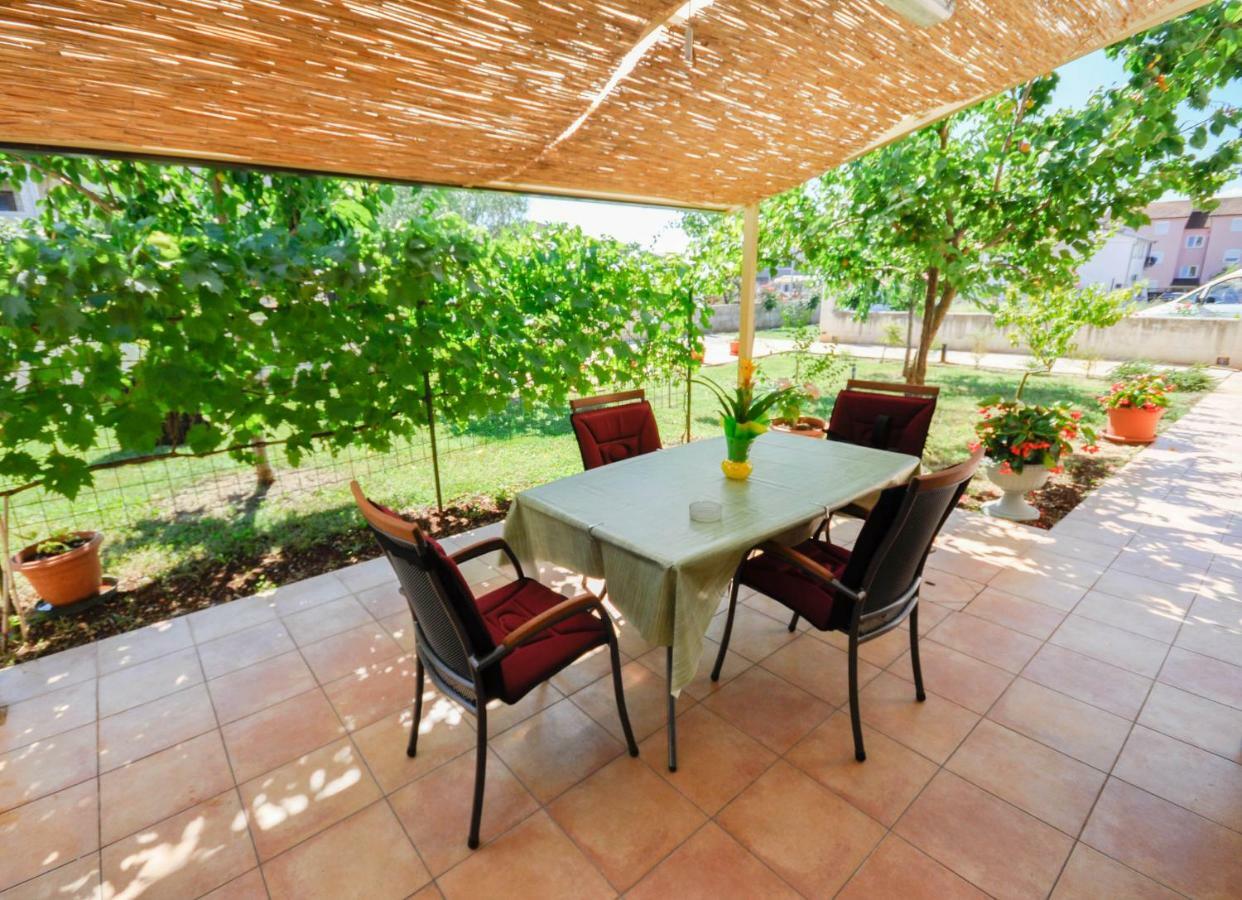 Nevija Apartment Novigrad  Ngoại thất bức ảnh